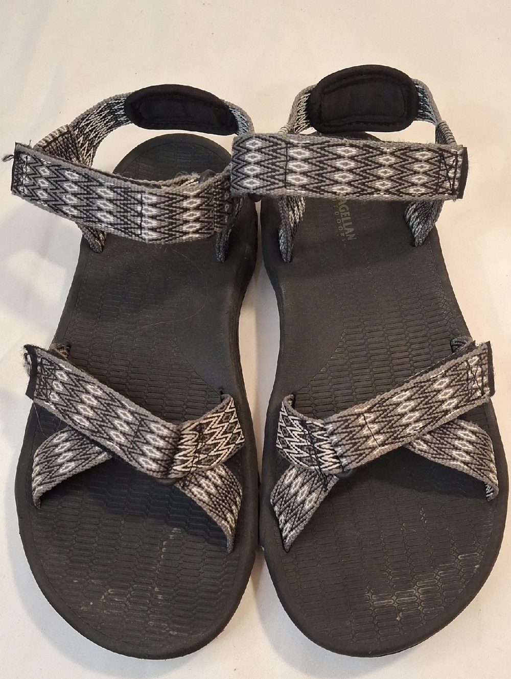 Magellan Outdoors Womens Black & Gray Patterned Velcro Closure Strap Sandals